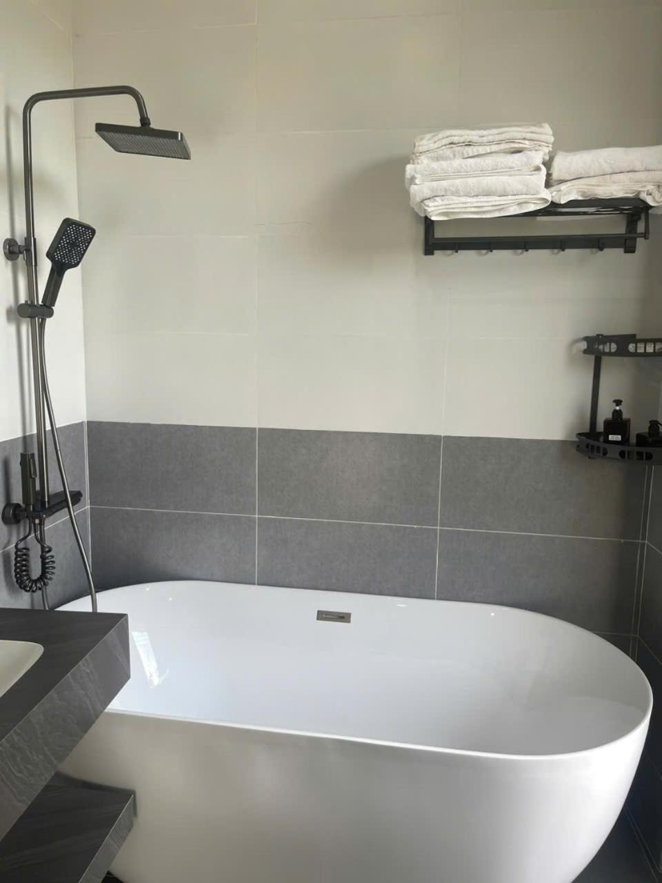 Ap Binh Hung Every Day Guest House - Phan Thiet מראה חיצוני תמונה